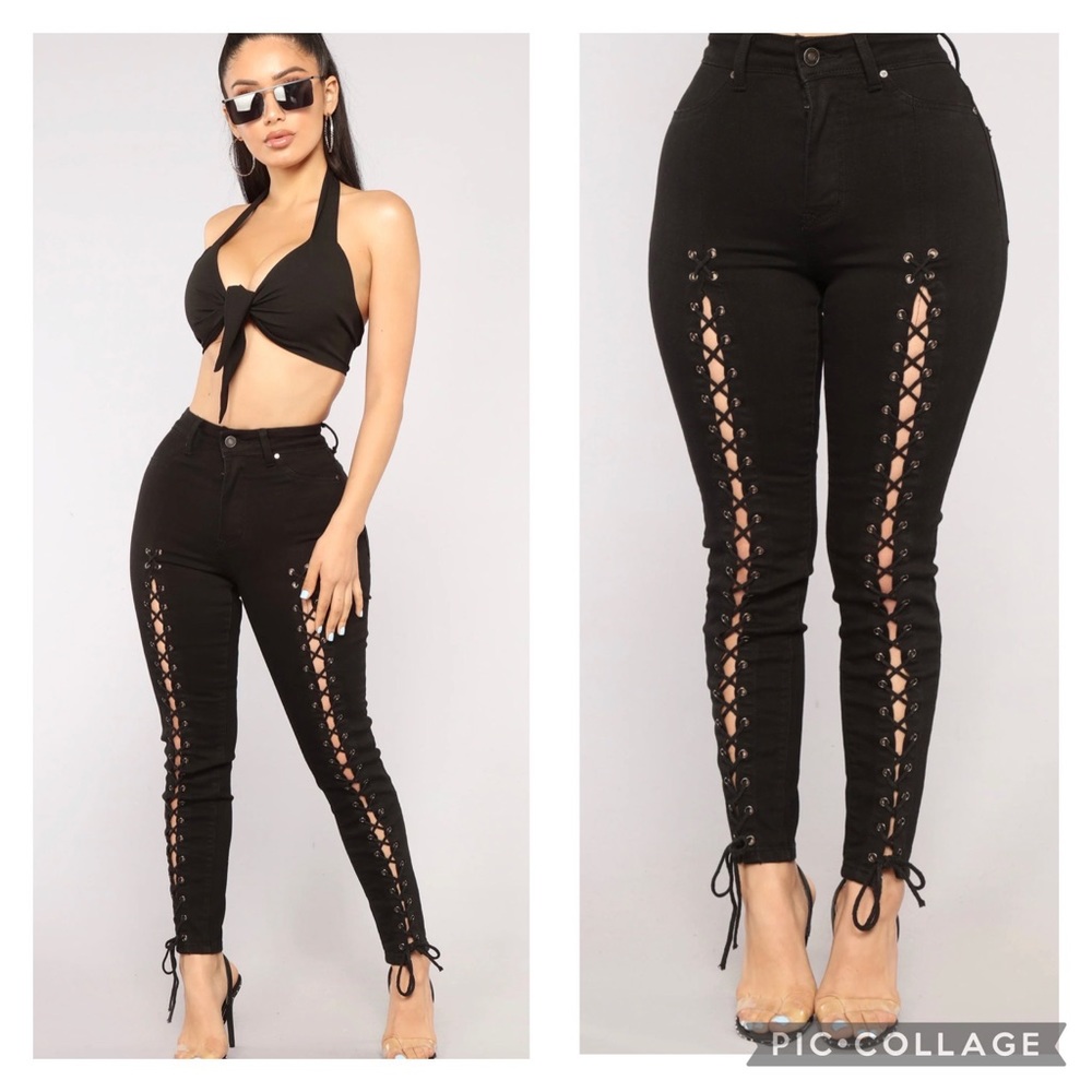 👯‍♀️Host Pick⚡️Fashion Nova Back on Top Lace Up Jeans